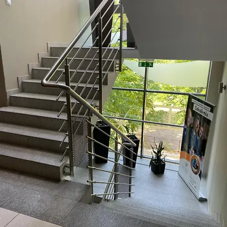 103 Planeta, 100 M Od Plazy