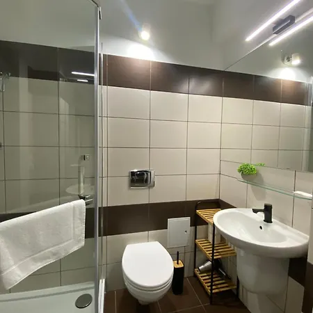 103 Planeta, 100 M Od Plazy *