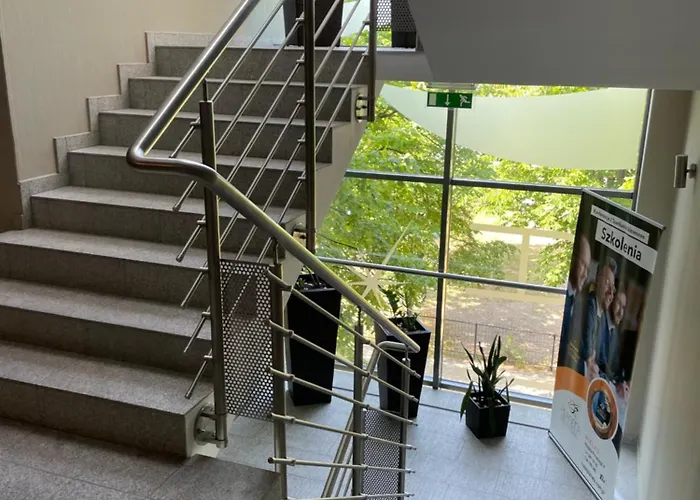 103 Planeta, 100 M Od Plazy